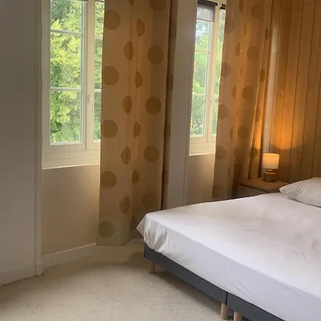 L'appart Sur Jardin 42m2 Tres Calme Lägenhet *